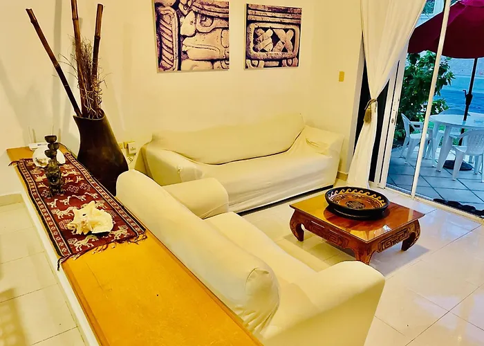 Superior Basic With Swimming Pool Air Conditioning And Parking Pensión 3*