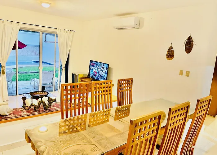 Superior Basic With Swimming Pool Air Conditioning And Parking Pensión 3*